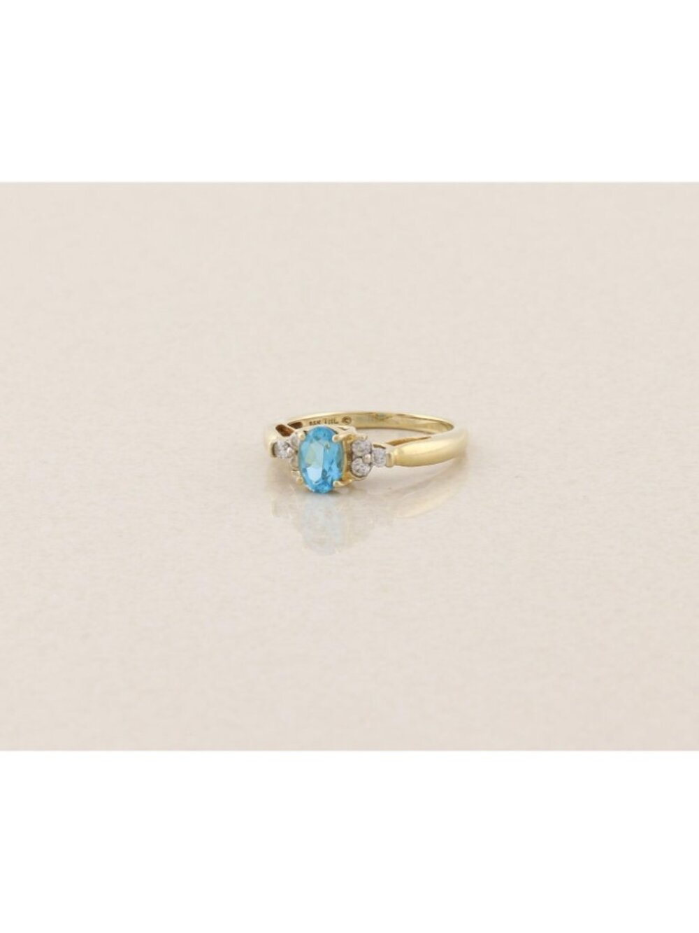 10k Yellow Gold Natural Swiss Blue Topaz & Diamond  Ring Size 7 1/4 - Picture 5 of 7